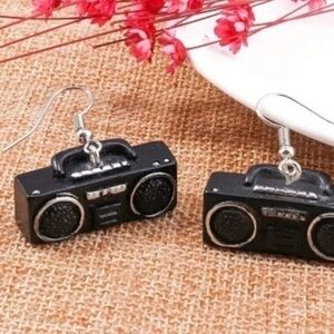 MODCLOTH VINTAGE 80S RETRO BOOM BOX EARRINGS
